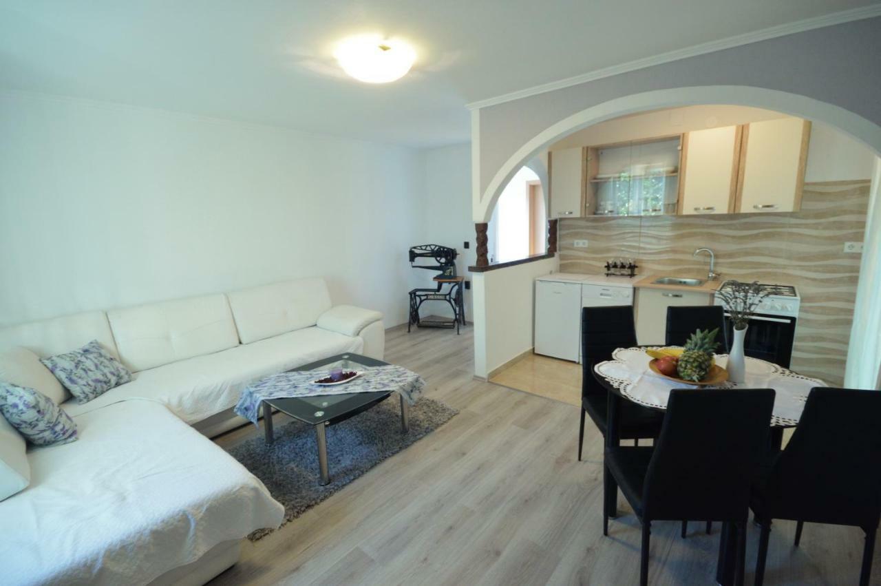 Vacation Home Vesna Брибир Екстер'єр фото